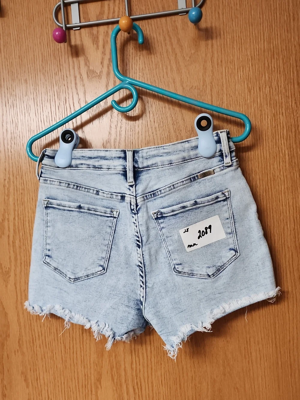 KanCan Light Blue High-Rise Frayed Denim Shorts womens 28 number 2089